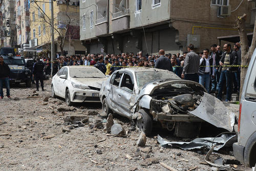 انفجار تروریستی در نزدیکی پاسگاه پلیس در شهر کردنشین دیاربکر ترکیه