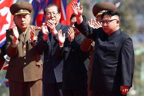 رهبر کره شمالی در مراسم افتتاح یک مجتمع مسکونی در شهر پیونگ یانگ