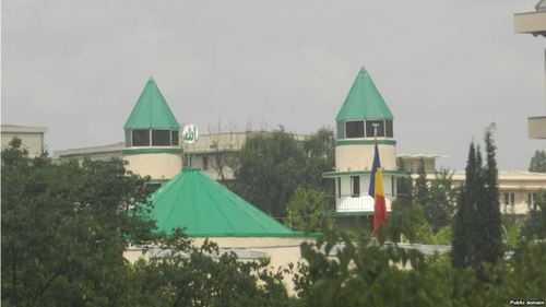 مسجد الرحمن، تنها مسجد کره شمالی که توسط ایران و در محوطه سفارت ایران در پیونگ یانگ ساخته شده است.