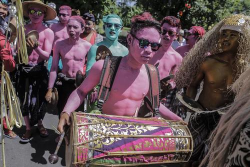 جشنواره سنتی موسیقی در بالی اندونزی