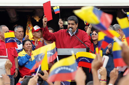فرمان اجرایی نیکولاس مادورو رییس جمهور ونزوئلا برای تغییر قانون اساسی ونزوئلا – کاراکاس