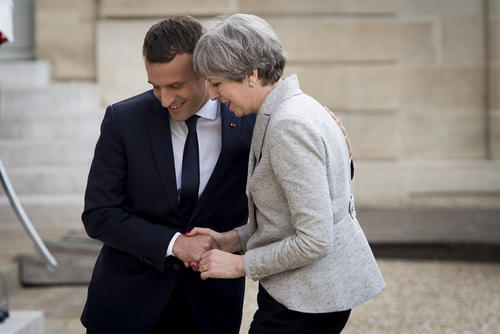 دیدار نخست وزیر بریتانیا با رییس جمهور جدید فرانسه – پاریس