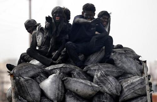 کارگران بخش ذغال سنگ در هندوستان