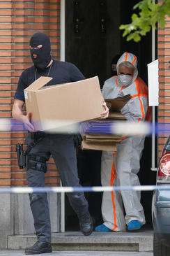 پلیس ضد تروریست بلژیک در حال بررسی خانه عامل حمله تروریستی اخیر در مترو بروکسل – بروکسل