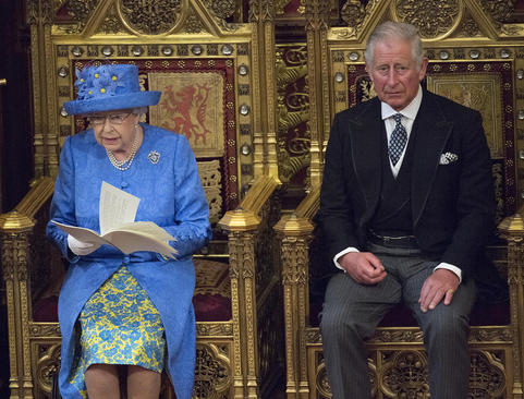 حضور و سخنرانی ملکه بریتانیا و فرزندش (ولیعهد) در مراسم سالانه آغاز به کار پارلمان بریتانیا