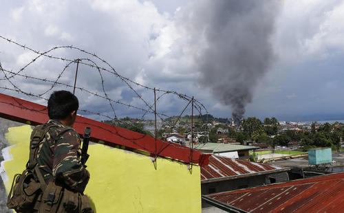 ادامه درگیری بین نیروهای ارتش فیلیپین با شبه نظامیان وابسته به داعش در شهر جنوبی ماراوی
