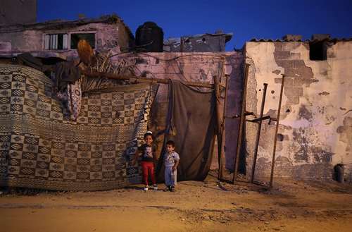قطع مکرر و طولانی برق در اردوگاه الشاطیا در باریکه غزه