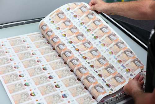 اسکناس های ده پوندی چاپ جدید در انگلیس