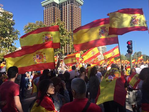 تظاهرات وحدت گرایان و مخالفان جدایی طلبی ایالت کاتالونیا اسپانیا در شهر مادرید
