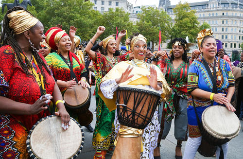 جشنواره سالانه رقص بومی آفریقایی در میدان ترافالگار لندن