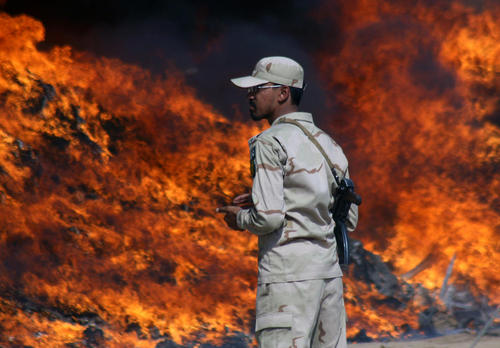  آتش زدن 59 تن انواع مواد مخدر مکشوفه از سوی پلیس پاکستان - پیشاور