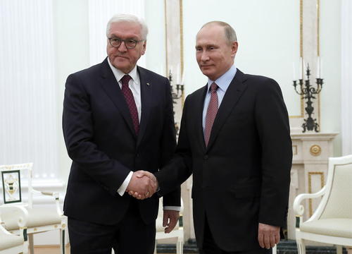 دیدار روسای جمهور روسیه و آلمان در کاخ کرملین در مسکو و گفتگو درباره بحران اوکراین و دیگر موضوعات دوجانبه و بین المللی