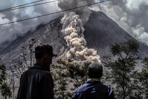 فعالیت آتشفشانی در کارو اندونزی