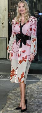 لباس نیمه کیمونویی ایوانکا که مورد توجه رسانه ها قرار گرفت