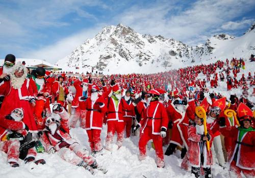 روز سنت نیکولاس در کوه های آلپ در سوییس