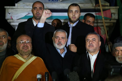گردهمایی حماس در باریکه غزه در اعتراض به تصمیم دونالد ترامپ برای انتقال سفارت خانه آمریکا از تل آویو به شهر قدس