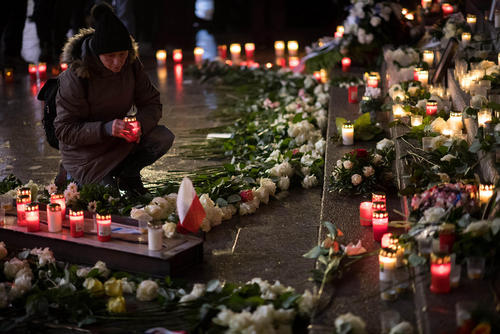 مراسم سالگرد حمله تروریستی یک فرد تونسی تبار با استفاده از یک کامیون به بازار کریسمس در برلین