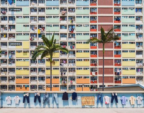 خشک کردن لباس در یک مجتمع مسکونی بزرگ در هنگ کنگ/ عکس روز وب سایت 