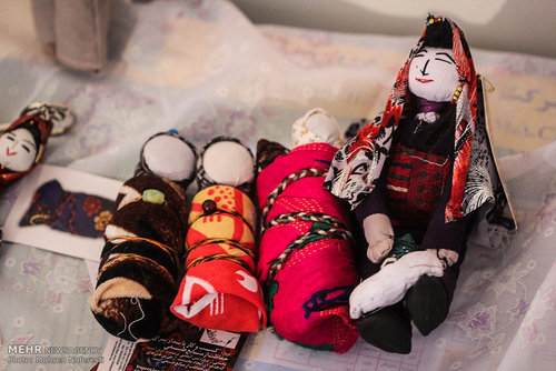 عروسک های تاجمیری 