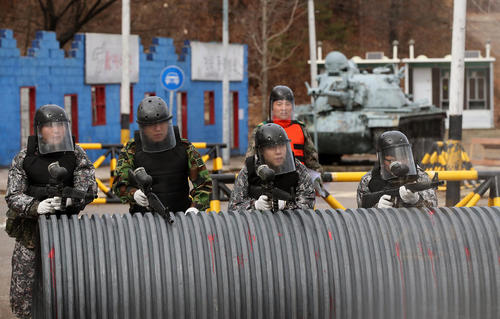 برگزاری مانور جنگ شهری از سوی ارتش کره جنوبی در شهر سئول