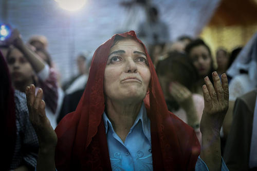 مراسم عید پاک در کلیسای مسیحیان قبطی مصر در شهر قاهره
