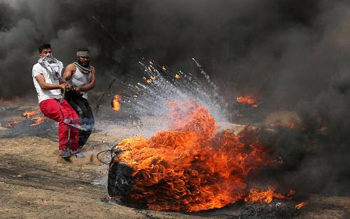 ادامه تنش‌ها و تظاهرات ضد اسراییلی فلسطینی‌ها در مرز باریکه غزه و اسراییل
