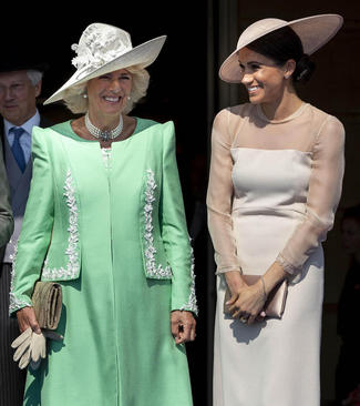 عروس جدید خانواده سلطنتی بریتانیا در مراسم جشن تولد هفتاد سالگی نامادری همسرش در کاخ باکینگهام در لندن