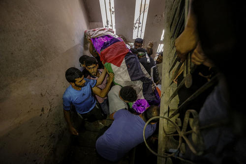مراسم تشییع پیکر رزان النجار در روز شنبه در باریکه غزه