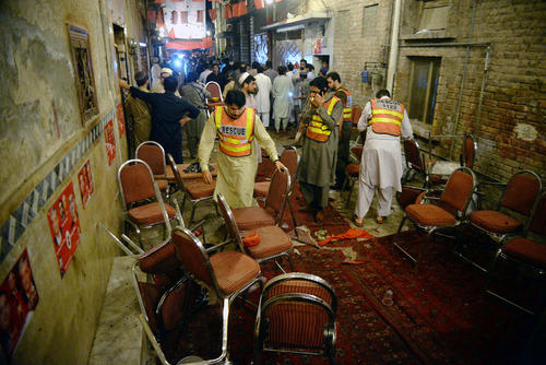 انفجار انتحاری در یک گردهمایی سیاسی در پیشاور پاکستان