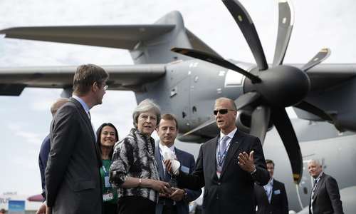 صحبت‌های نخست‌وزیر بریتانیا با مدیر عامل شرکت هواپیماسازی 