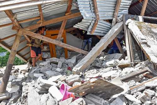 زلزله 6.4 ریشتری در اندونزی