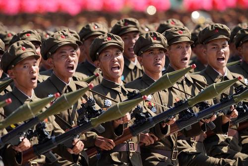 رژه نظامی به مناسبت هفتادمین سالگرد تاسیس حکومت کره شمالی/ پیونگ یانگ/ شینهوا