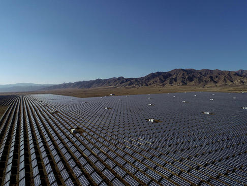 نیروگاه برق 40 مگاواتی خورشیدی در چین/ شینهوا