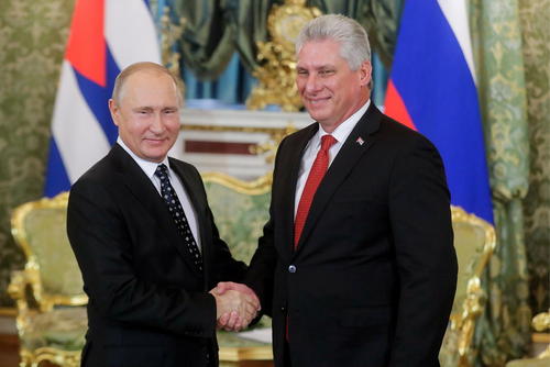 دیدار رییس جمهوری کوبا با پوتین در کاخ کرملین در مسکو/ ایتارتاس