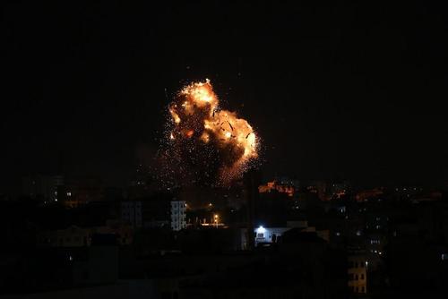 حملات هوایی جنگنده‌های اسراییل به باریکه غزه