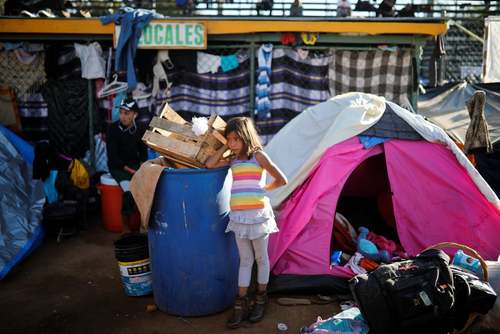 اردوگاه مهاجران آمریکای مرکزی عازم آمریکا در مرز ایالات متحده آمریکا و مکزیک/ رویترز