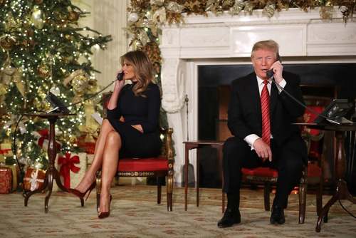گفتگوی تلفنی ترامپ و بانوی اول آمریکا با گروهی از کودکان آمریکایی و والدینشان به مناسبت کریسمس/ 