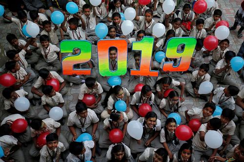 مراسم سال نو در مدرسه ای در احمد آباد هند