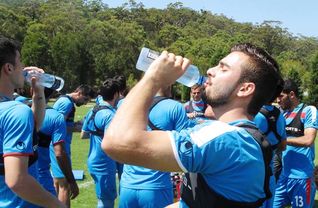 تمرینات نفس گیر کی روش برای بازیکنان تیم ملی ( عکس )