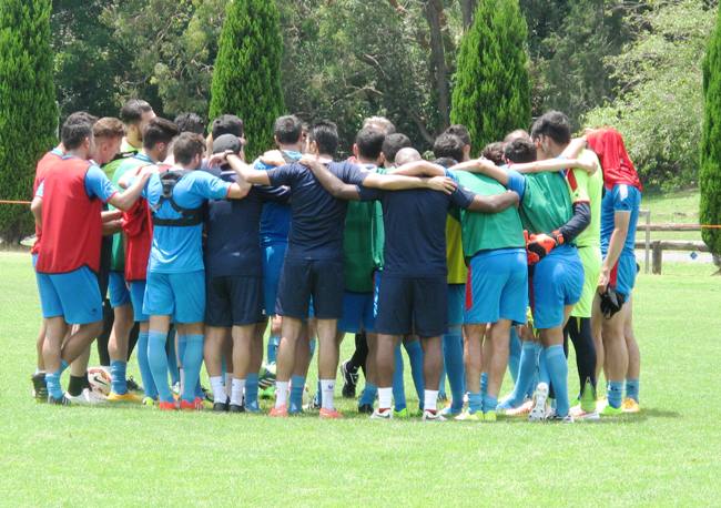 تمرینات نفس گیر کی روش برای بازیکنان تیم ملی ( عکس )