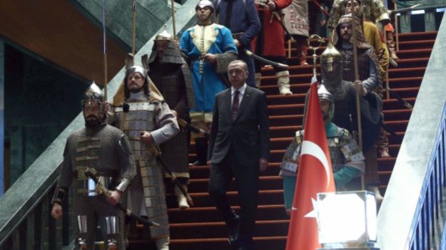 استقبال تاریخی اردوغان از محمود عباس (+عکس)