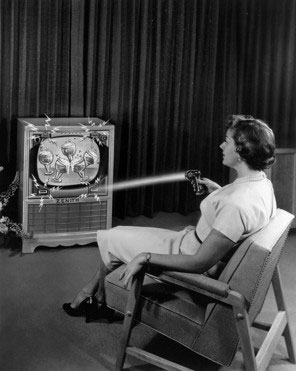 خالق اولین کنترل تلویزیون (+عکس)