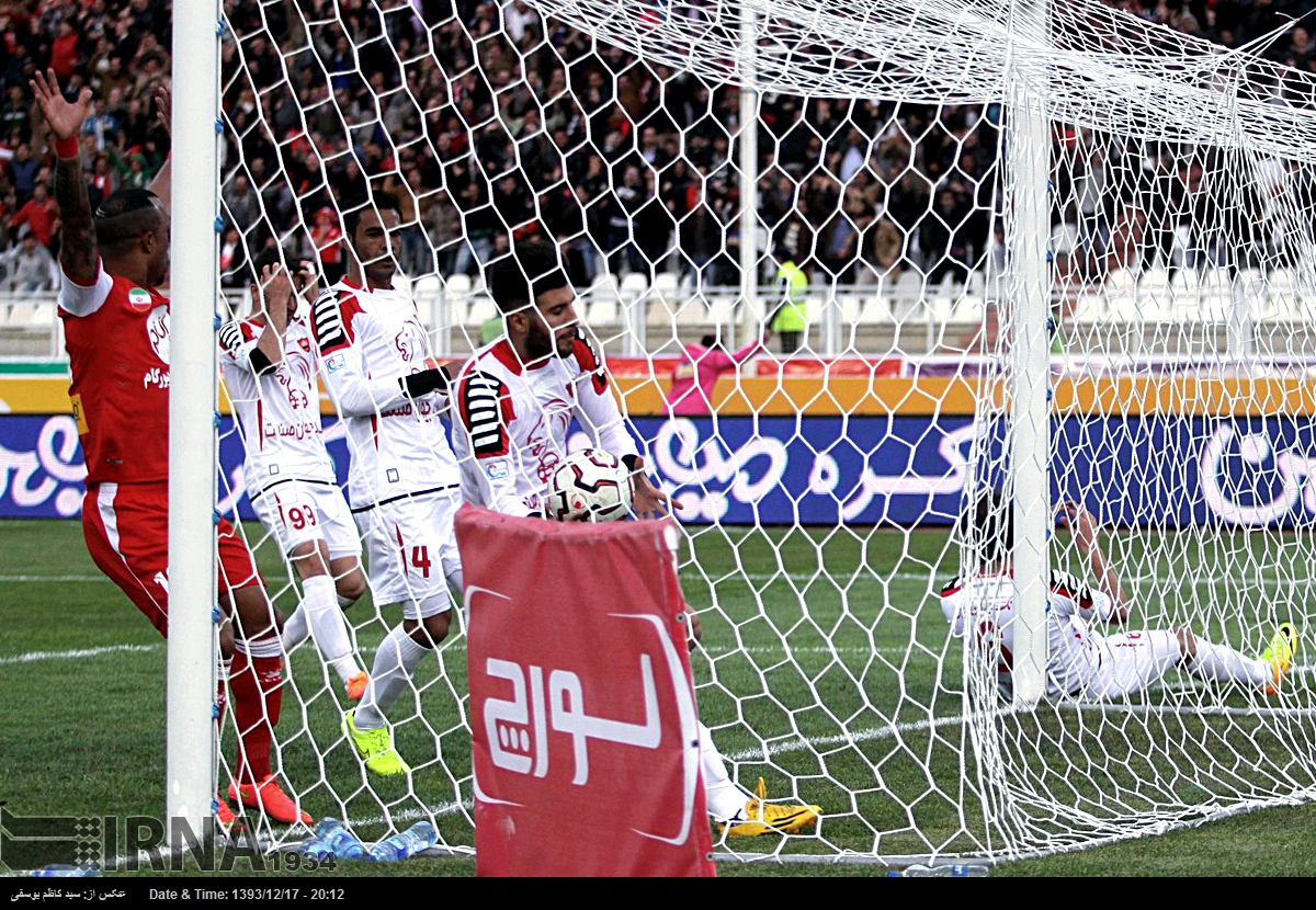 تراکتورسازی، پرسپولیس را برد استقلال را پایین کشید!(عکس/فیلم)