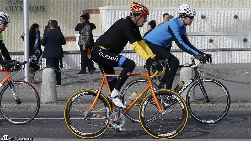 دوچرخه سواری جان کری پس از مذاکره با ظریف (+عکس)