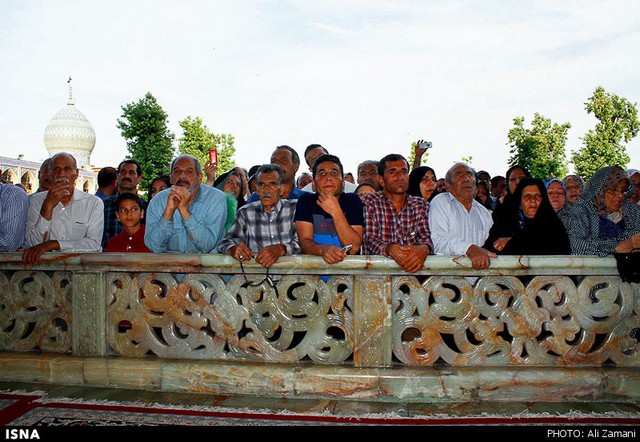مراسم غبارروبی حرم شاهچراغ(ع) - شیراز (عکس)