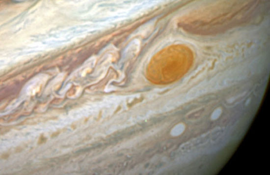 خال سرخ مشتری در حال زوال! (+عکس)