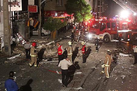 انفجار ساختمان در سعادت آباد تهران (عکس)