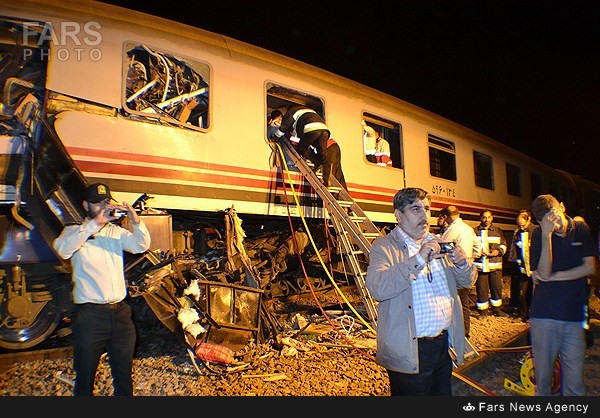 یک کشته و 35 زخمی در تصادف قطار تهران - مشهد