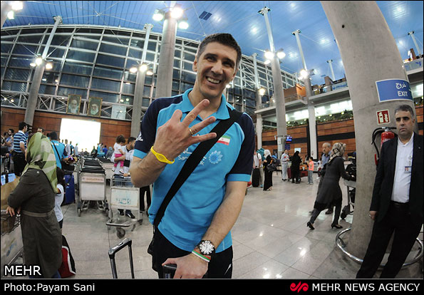 استقبال گرم از تیم ملی والیبال