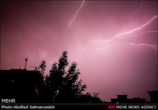 رعد و برق در تهران (عکس)
